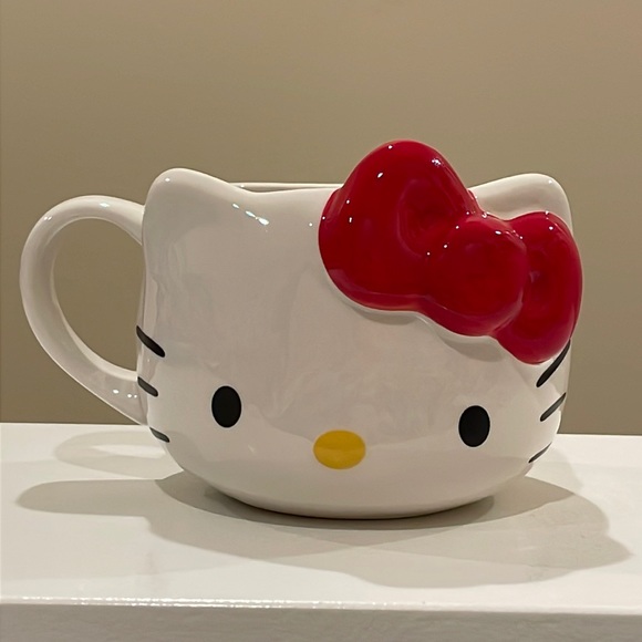 Hello Kitty Other - ⚡️New 22oz Sanrio Hello Kitty Red Bow 3D Mug